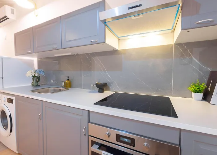 Apartment N' Cozy T8 W' 2bedrm Budapest